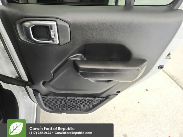 Used 2021 Jeep Wrangler Unlimited Rubicon w/ LED Lighting Group AWD/4WD image 25
