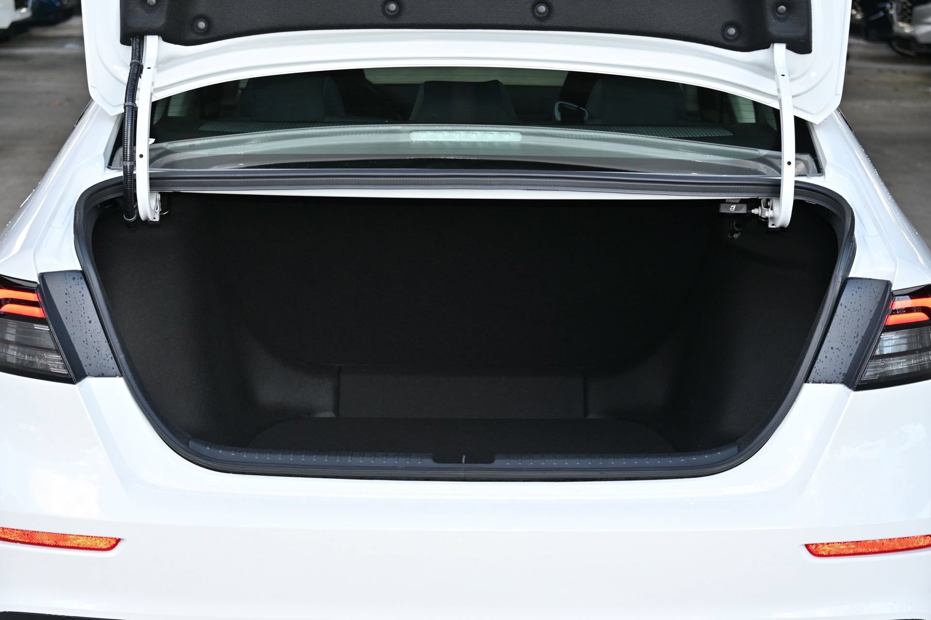 New 2026 Honda Accord LX image 9