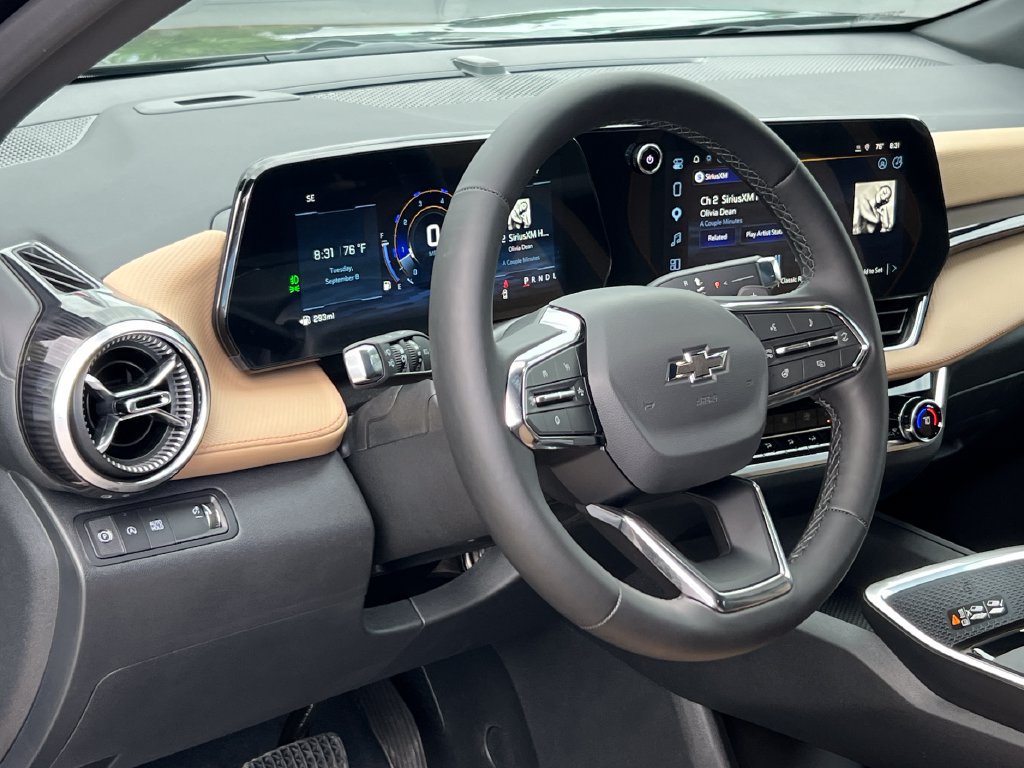 New 2027 Chevrolet Equinox ACTIV w/ Safety and Technology Package FWD image 5
