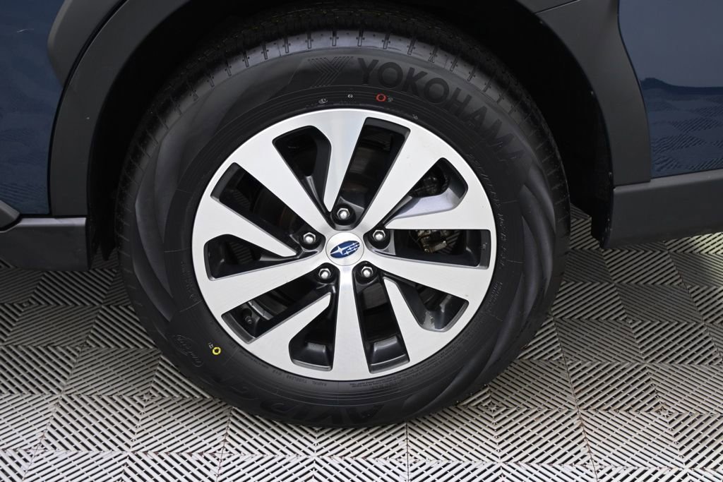 Used 2024 Subaru Outback Premium image 19
