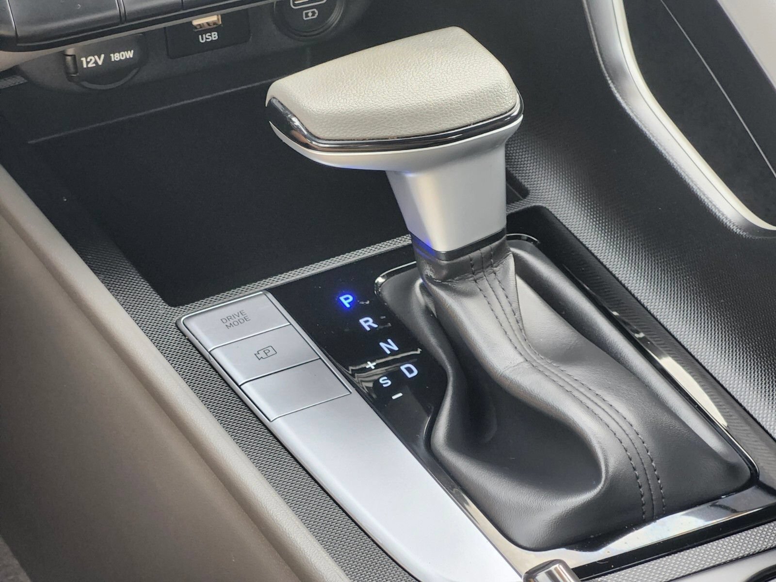 Certified 2023 Hyundai Elantra SEL FWD image 24