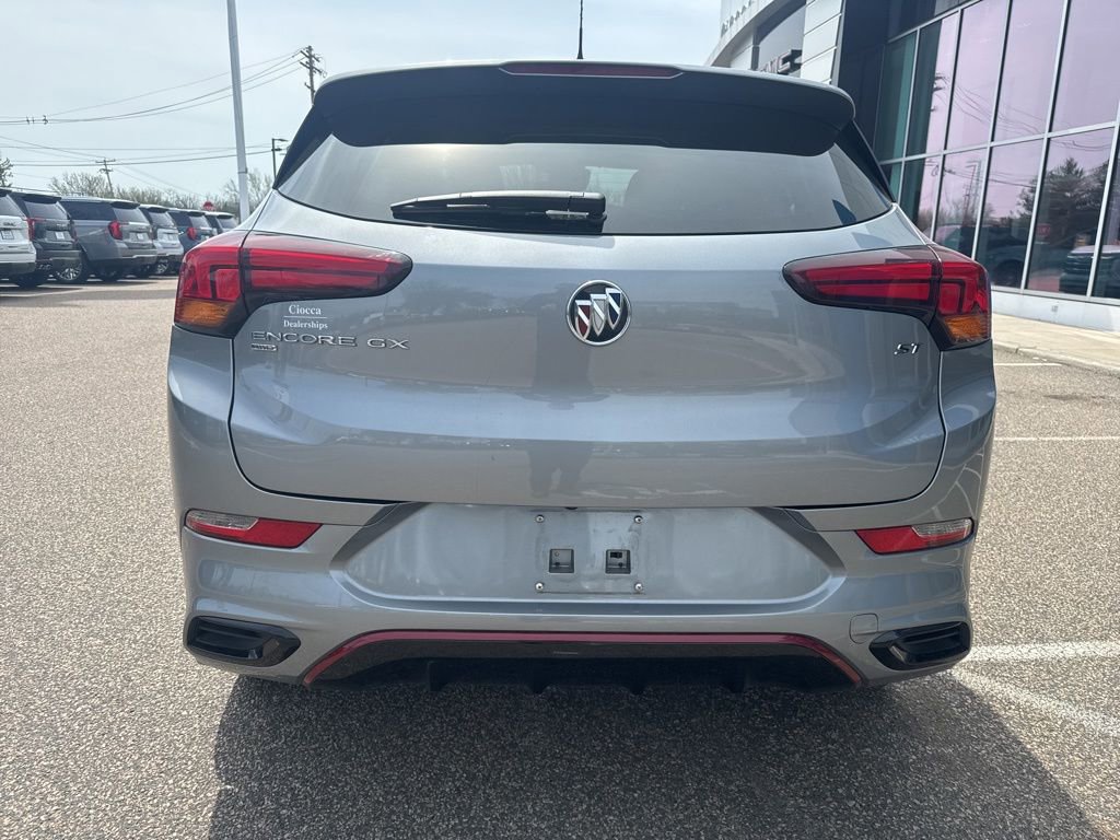 Used 2023 Buick Encore GX Select w/ Sport Touring Package image 10