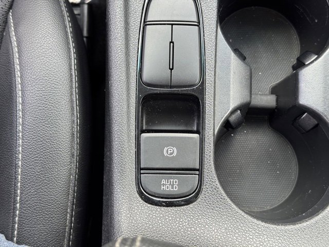 Certified 2022 Kia Niro Touring Special Edition image 17