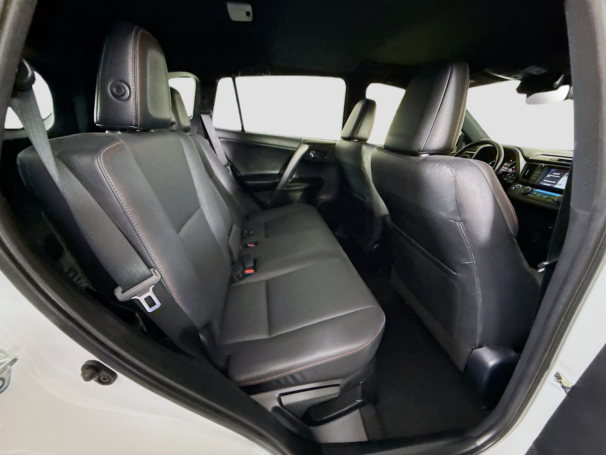 Used 2018 Toyota RAV4 SE w/ Advanced Technology Package AWD/4WD image 27