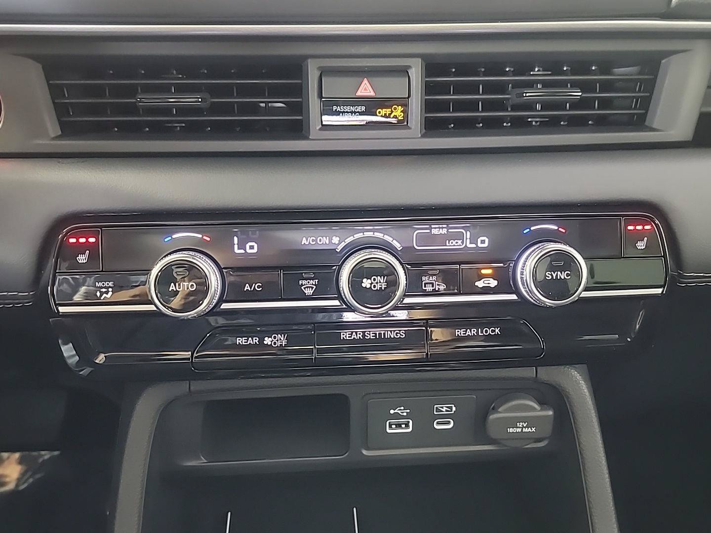 Certified 2025 Honda Pilot Touring image 31