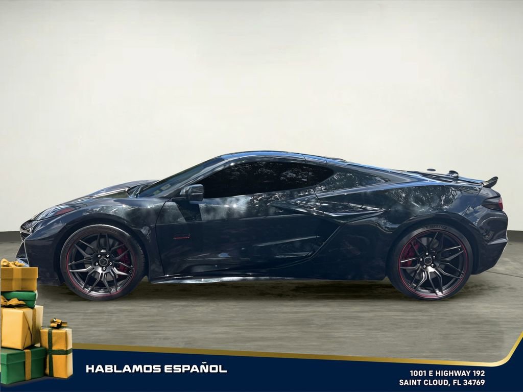 Used 2023 Chevrolet Corvette Z06 image 2