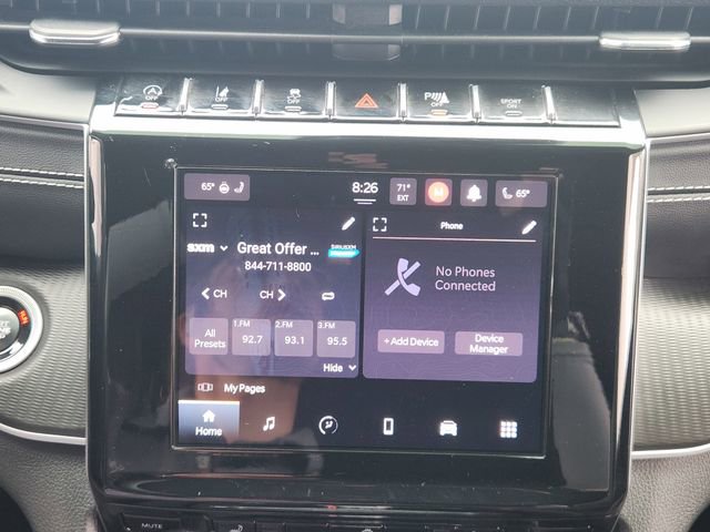 Certified 2025 Jeep Grand Cherokee Laredo w/ Luxury Tech Group I RWD image 17