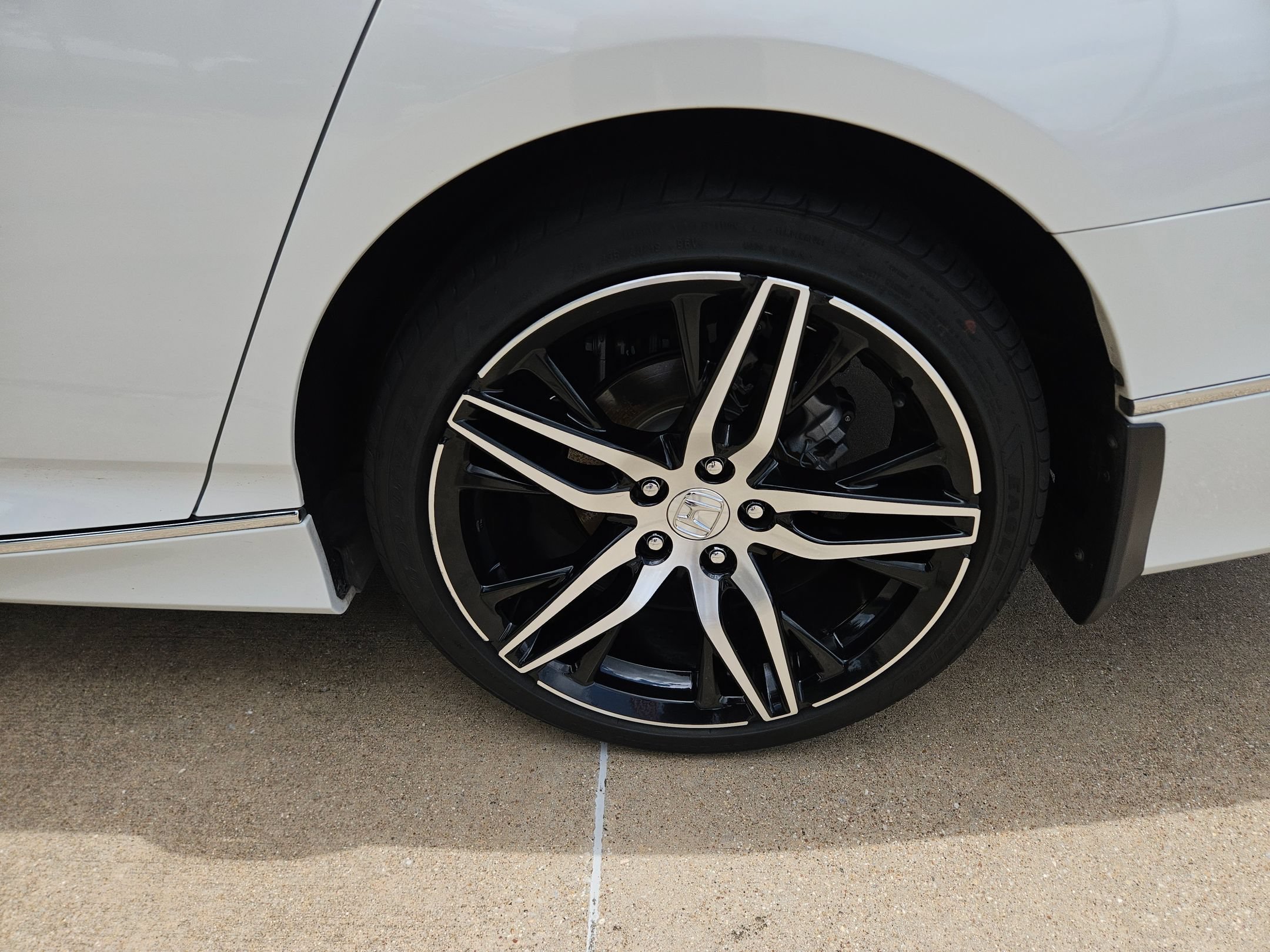 Certified 2022 Honda Accord Touring image 9