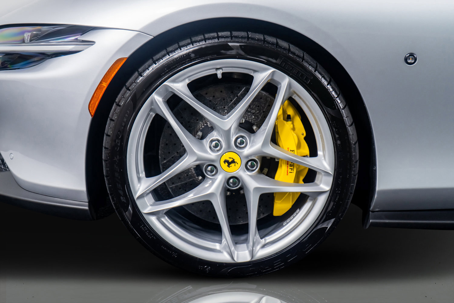 Used 2022 Ferrari Roma image 21