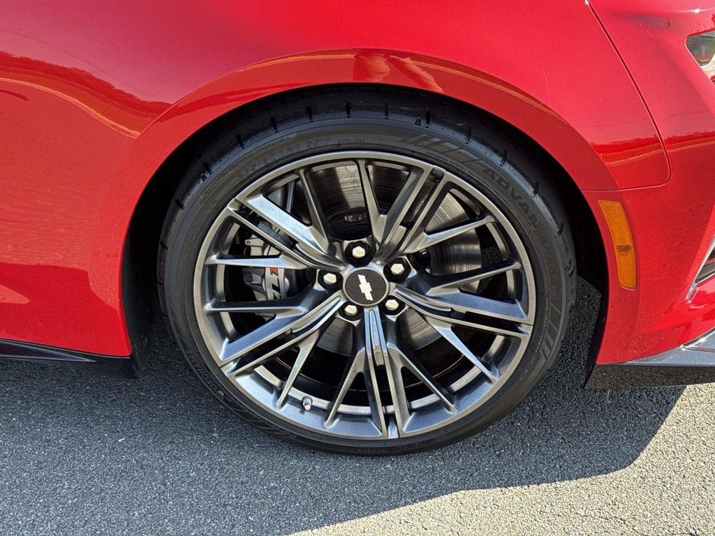 Used 2017 Chevrolet Camaro ZL1 RWD image 14
