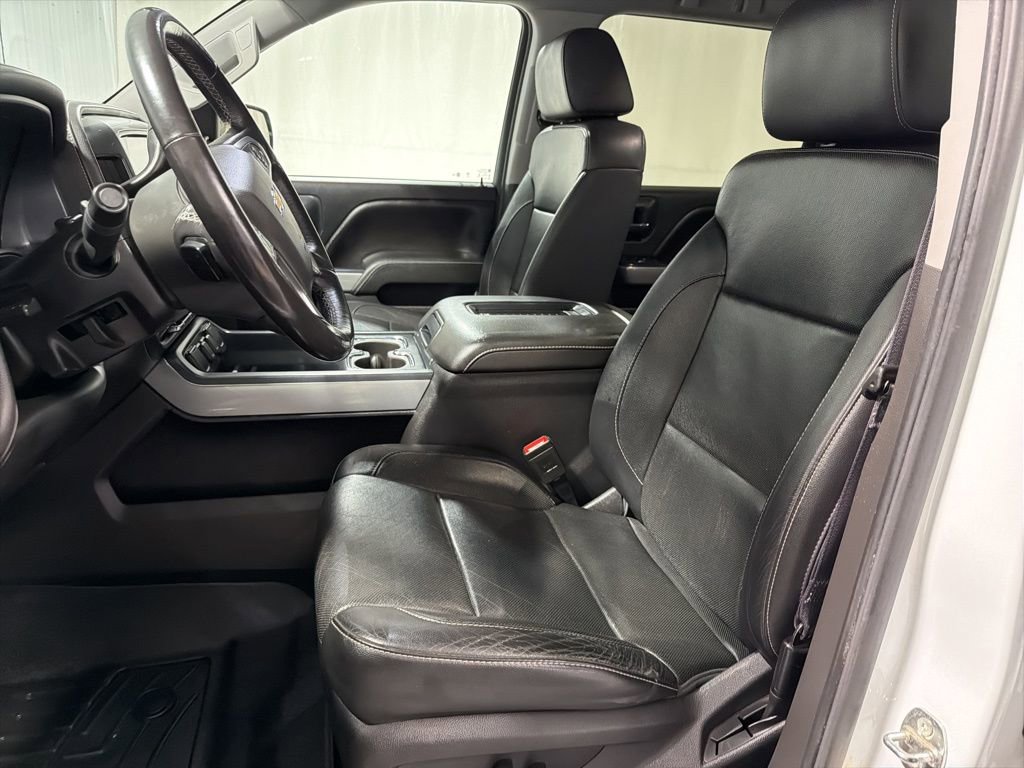 Used 2016 Chevrolet Silverado 1500 LTZ Z71 w/ LTZ Plus Package AWD/4WD image 5