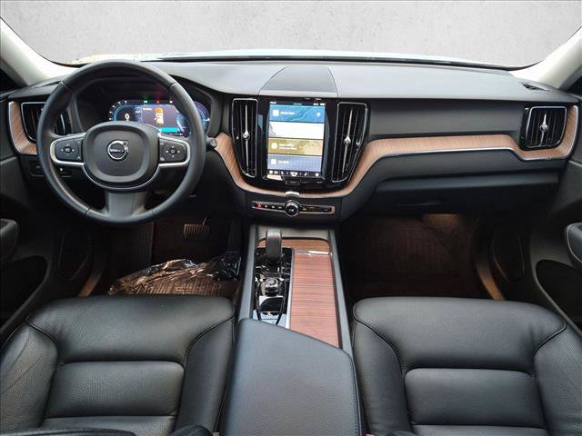 Used 2022 Volvo XC60 T8 Inscription Expression AWD/4WD image 16