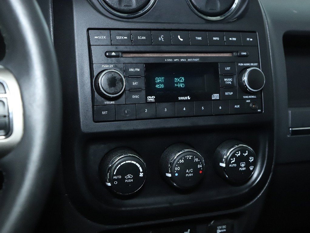 Used 2012 Jeep Compass Limited image 36