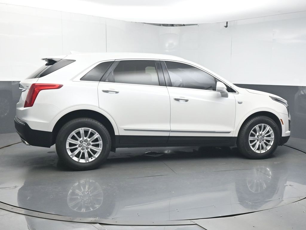 Used 2018 Cadillac XT5 FWD w/ LPO, Wheel Lock Package image 8