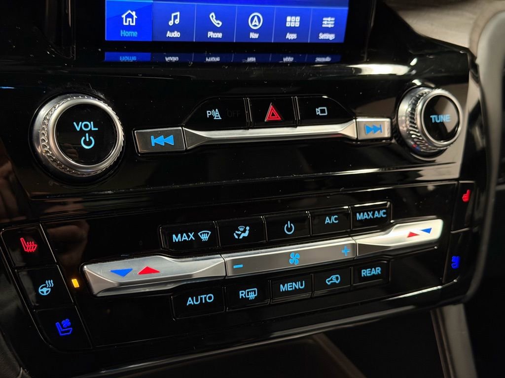 Used 2023 Ford Explorer Platinum w/ Technology Package image 68