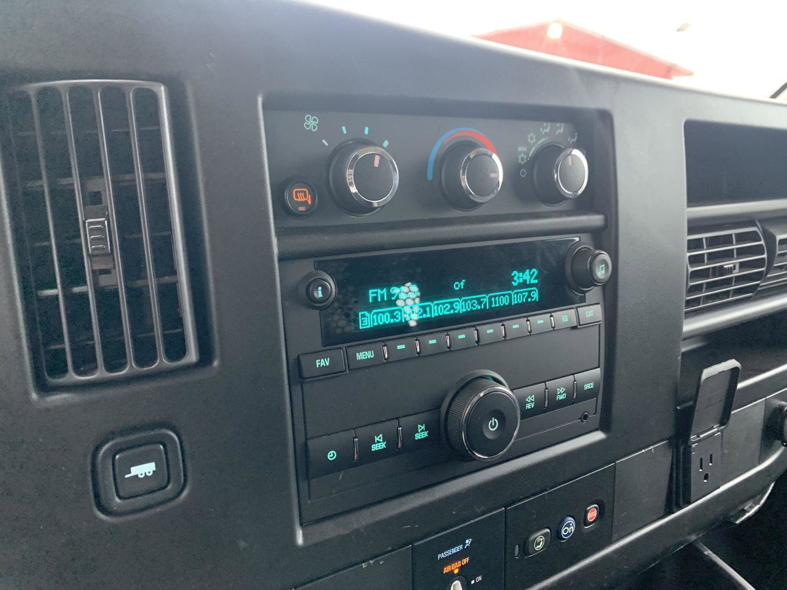 Used 2024 Chevrolet Express 2500 w/ Driver Convenience Package image 17