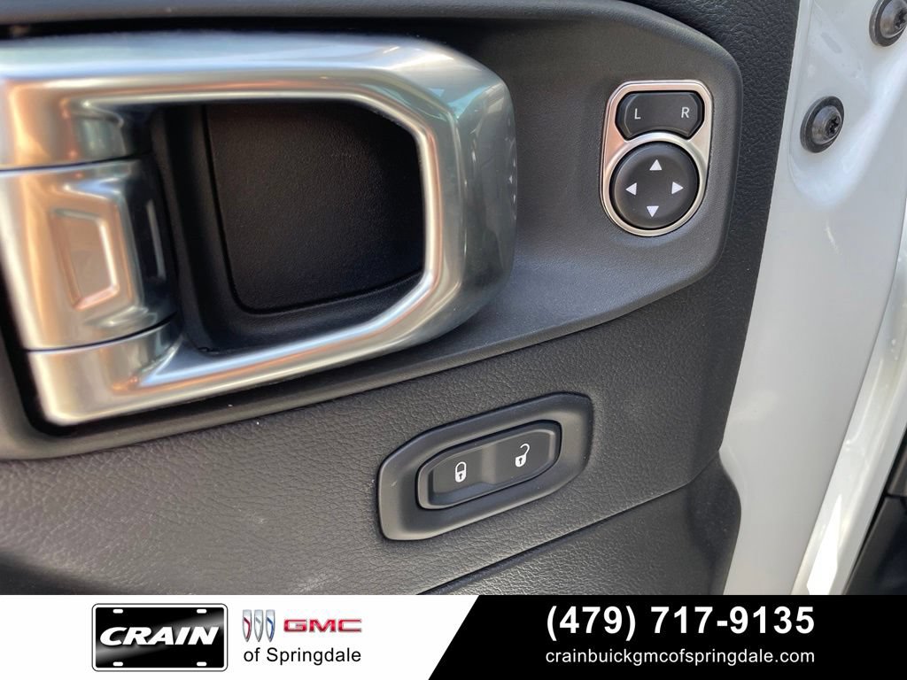 Used 2026 Jeep Wrangler Unlimited Rubicon w/ Technology Group AWD/4WD image 12