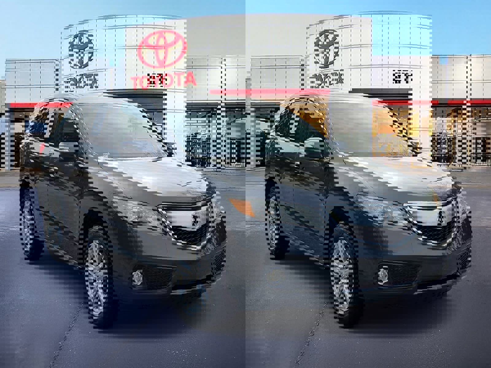 Used 2015 Acura RDX AWD w/ Technology Package image 3