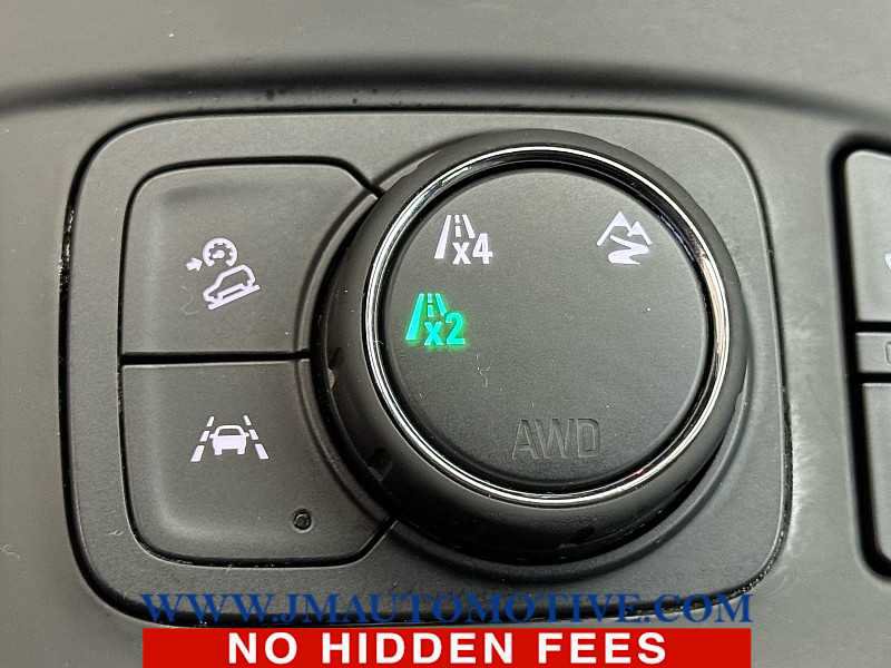 Used 2024 GMC Terrain SLT AWD/4WD image 33