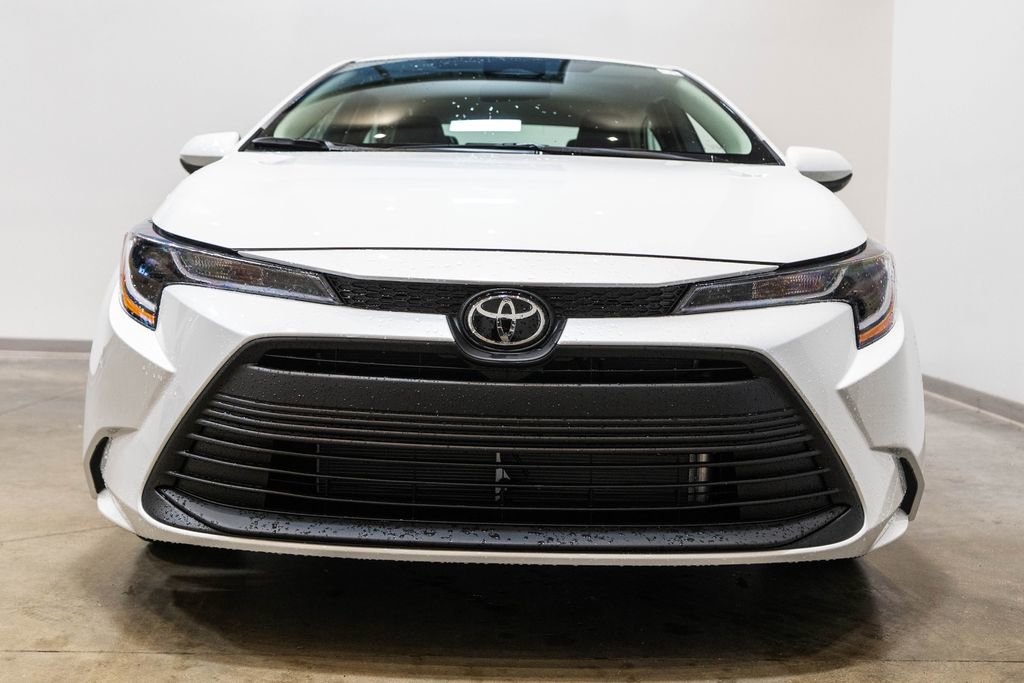 New 2026 Toyota Corolla LE image 2