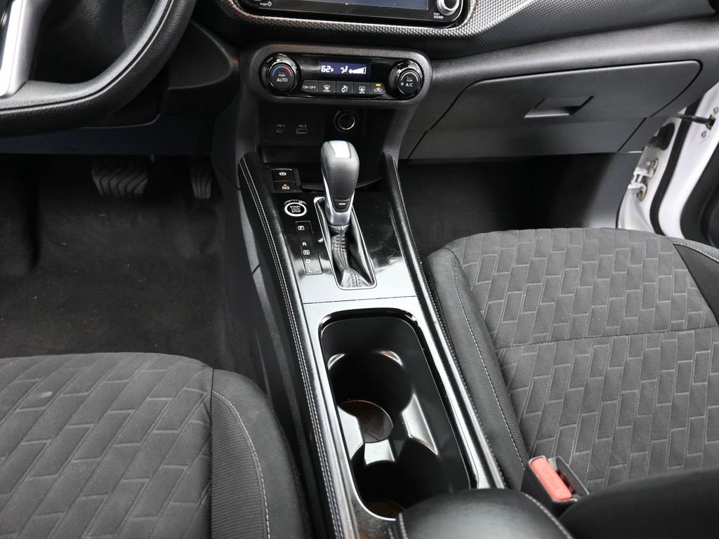 Used 2022 Nissan Kicks SV image 14