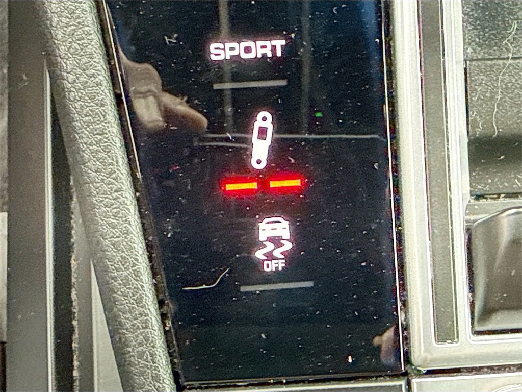 Used 2019 Porsche Cayenne S w/ Premium Plus Package image 11