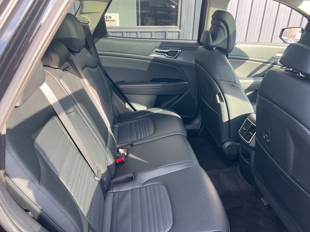 Certified 2023 Kia Sportage SX image 16