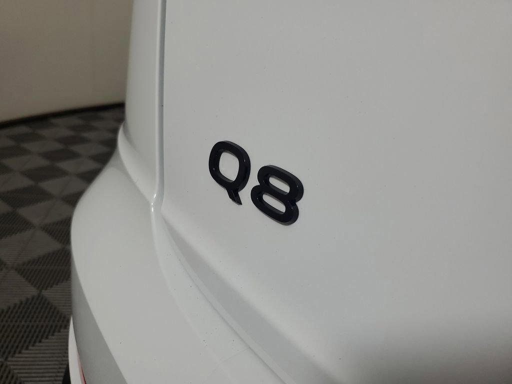 Used 2026 Audi Q8 Prestige image 8