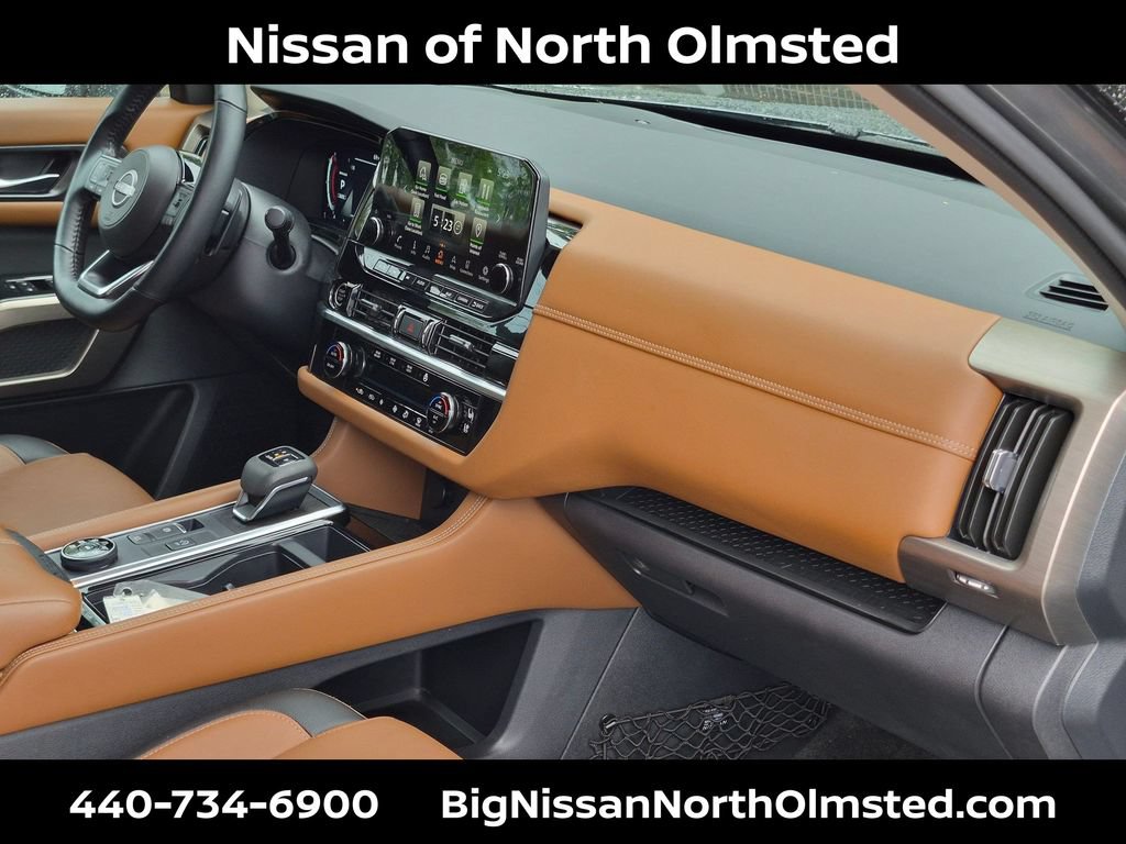 Certified 2024 Nissan Pathfinder Platinum w/ Lighting Package (N93) AWD/4WD image 30