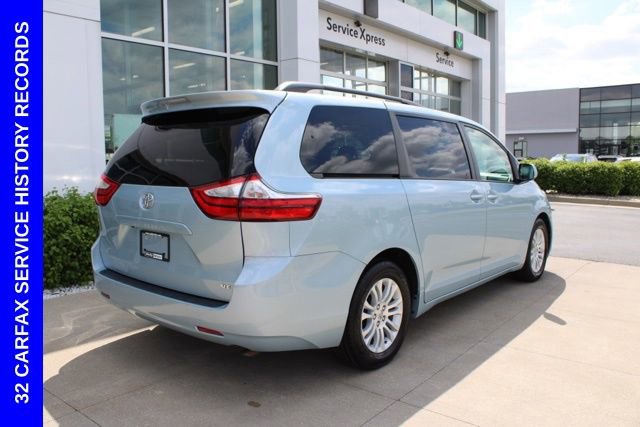 Used 2015 Toyota Sienna XLE FWD image 6