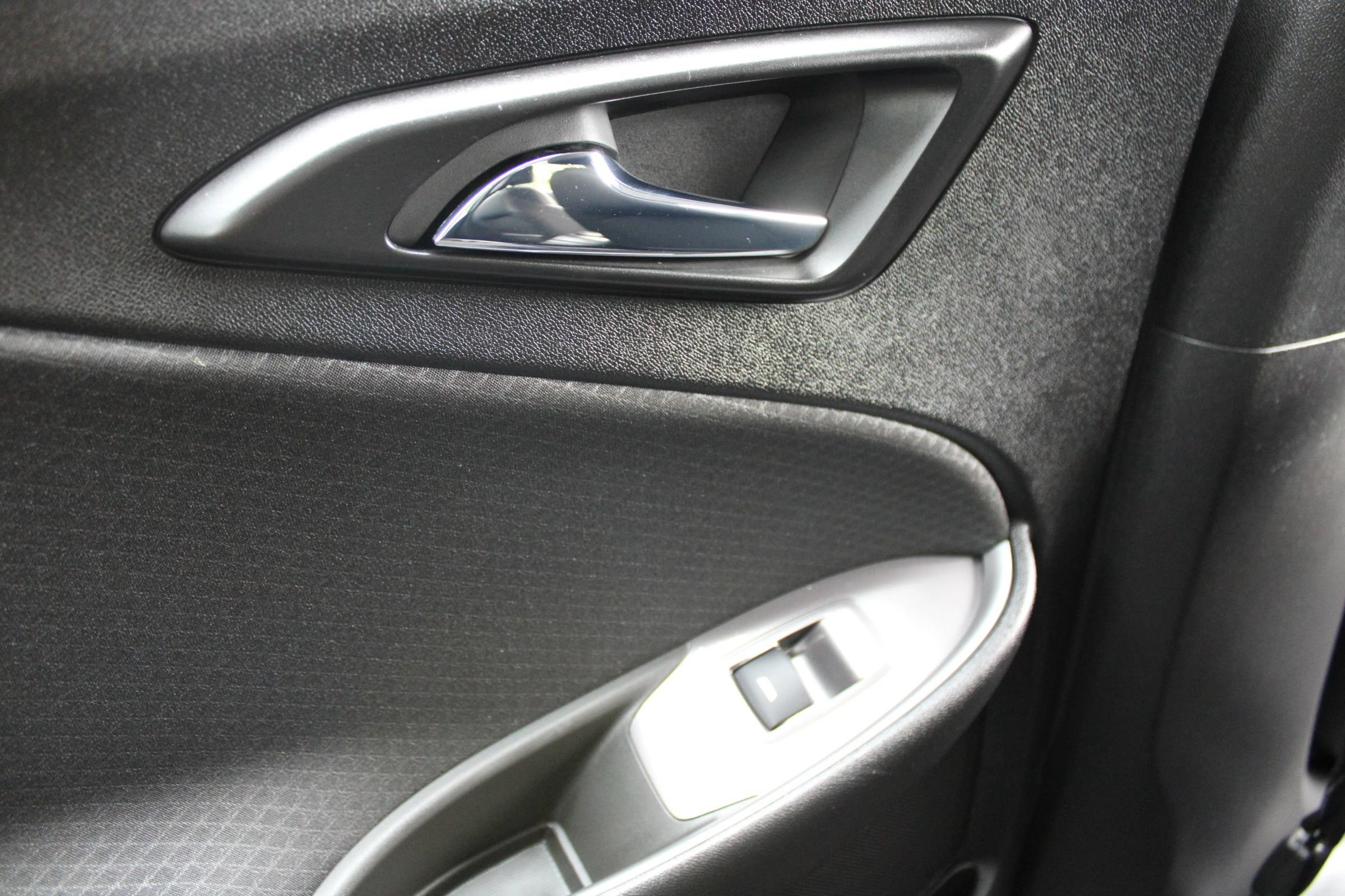 Used 2021 Chevrolet Malibu RS FWD image 28