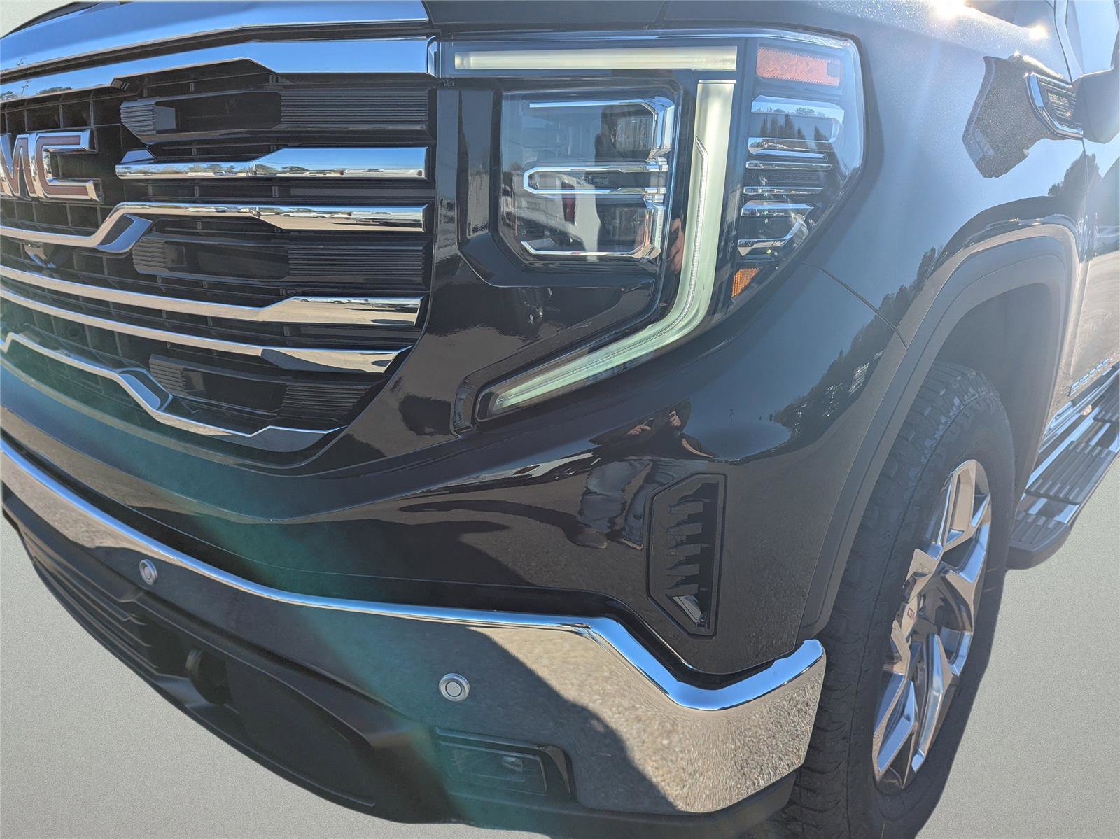 New 2026 GMC Sierra 1500 SLT w/ SLT Premium Plus Package AWD/4WD image 36