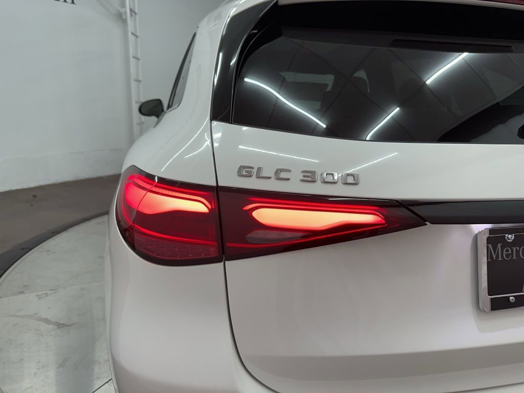 New 2026 Mercedes-Benz GLC 300 image 30