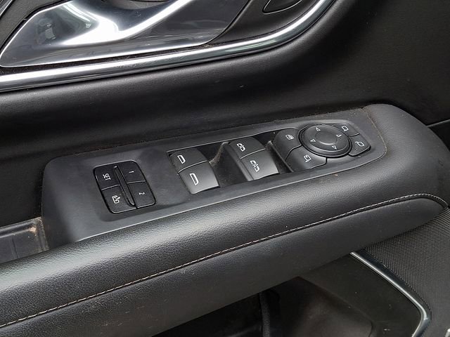 Used 2023 Chevrolet Tahoe Z71 w/ Luxury Package image 20