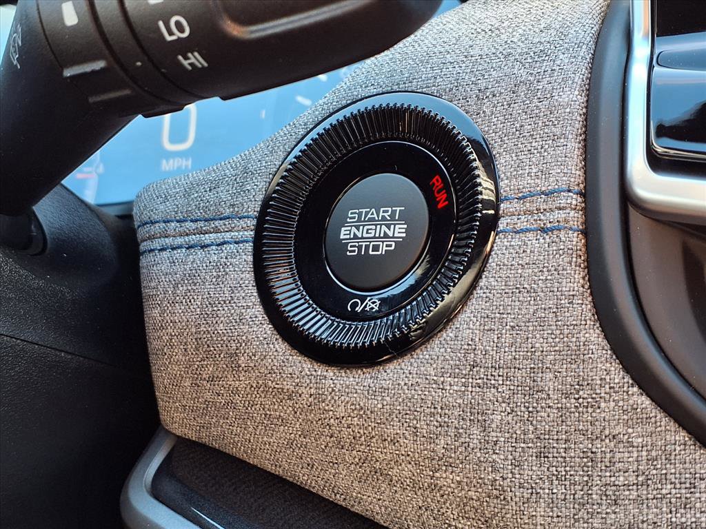 New 2025 Jeep Compass Latitude w/ Convenience Group image 15