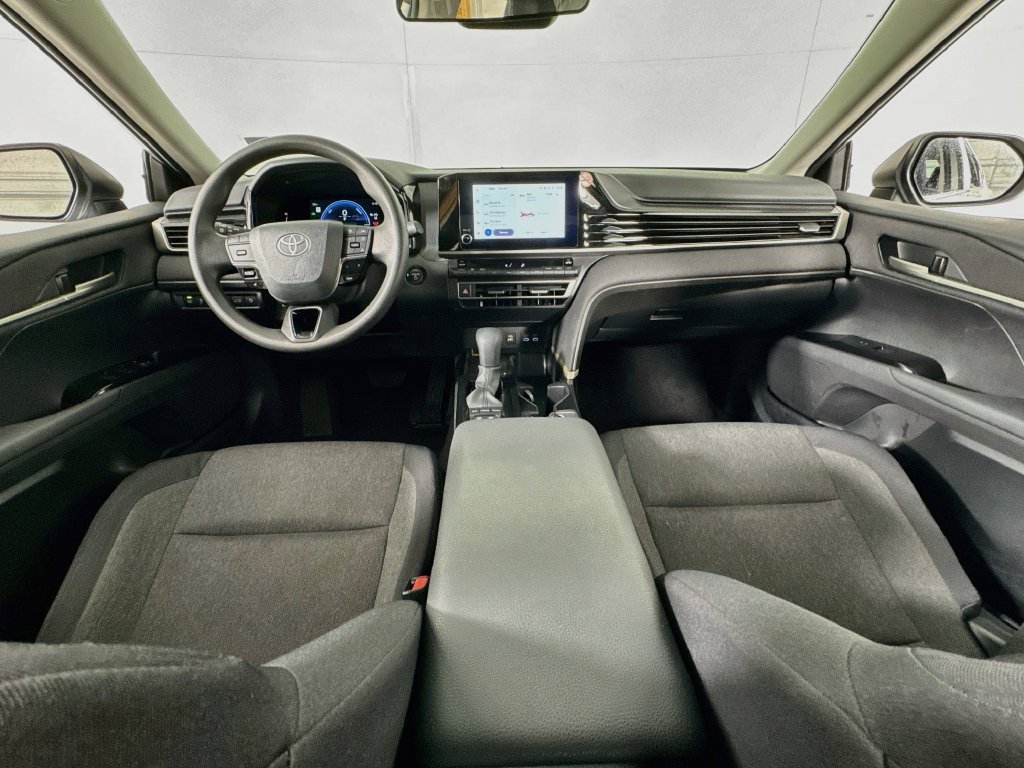 Used 2025 Toyota Camry LE FWD image 24