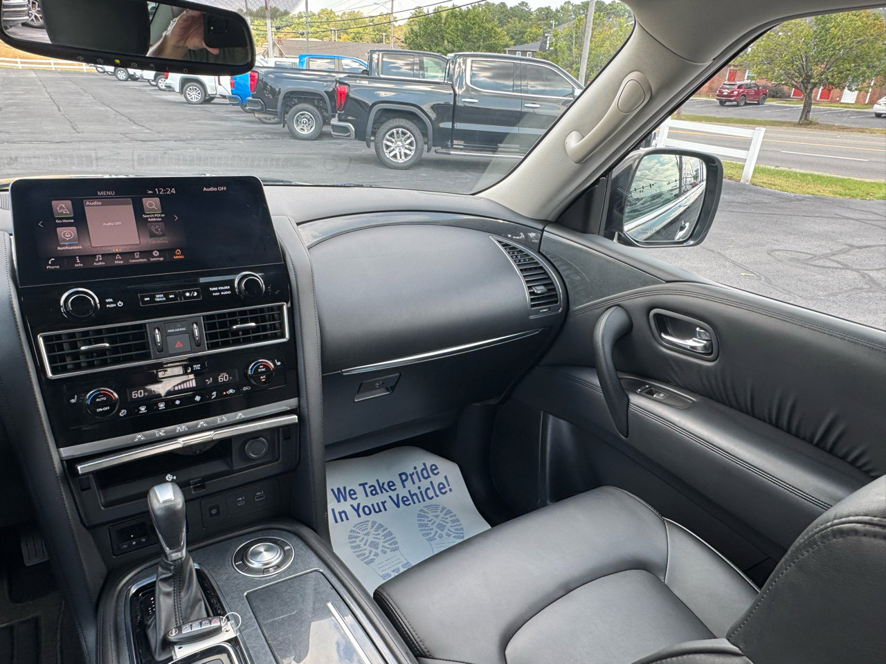 Used 2023 Nissan Armada SV image 20