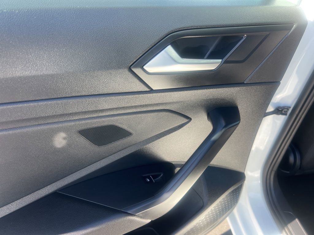 Used 2025 Volkswagen Jetta Sport image 28