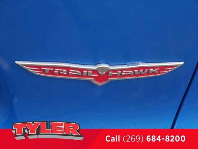 Used 2021 Jeep Cherokee Trailhawk image 17