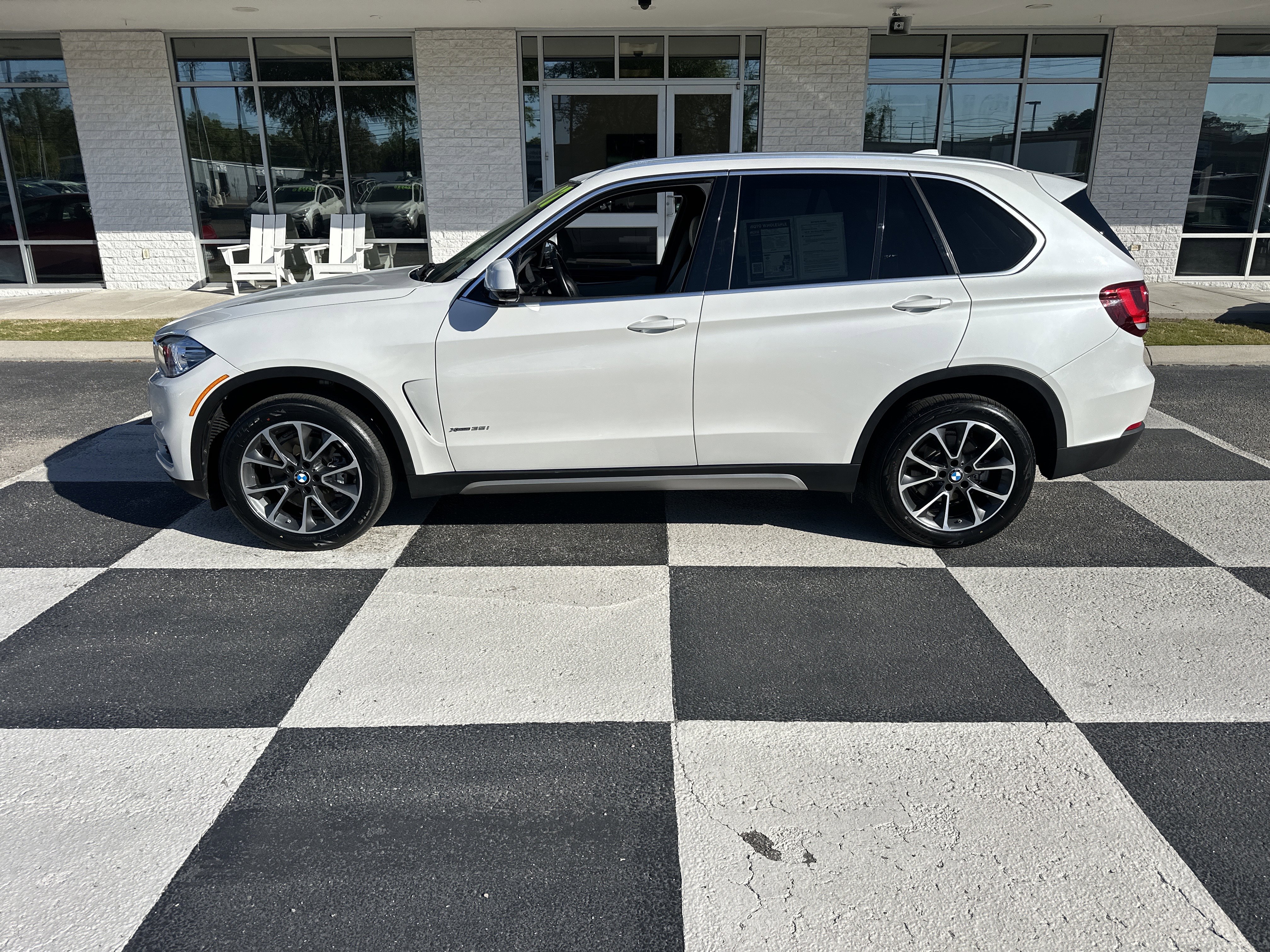 Used 2017 BMW X5 xDrive35i image 1