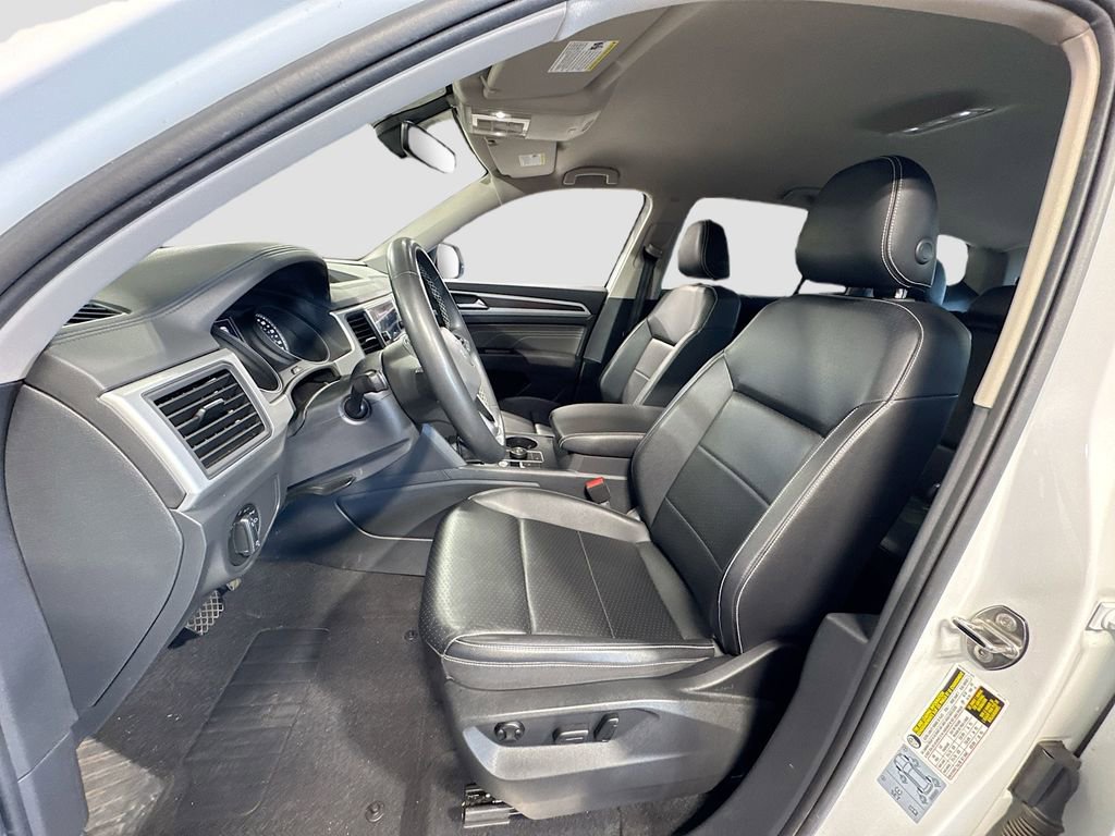 Used 2021 Volkswagen Atlas SE w/ Towing Package AWD/4WD image 12