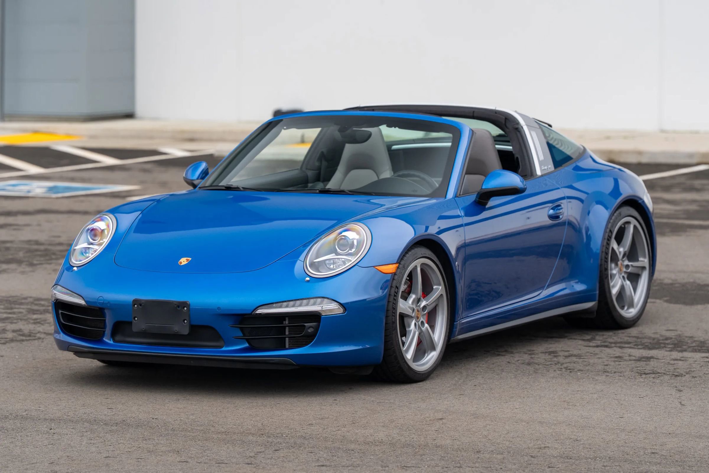 Used 2015 Porsche 911 Targa 4S image 23
