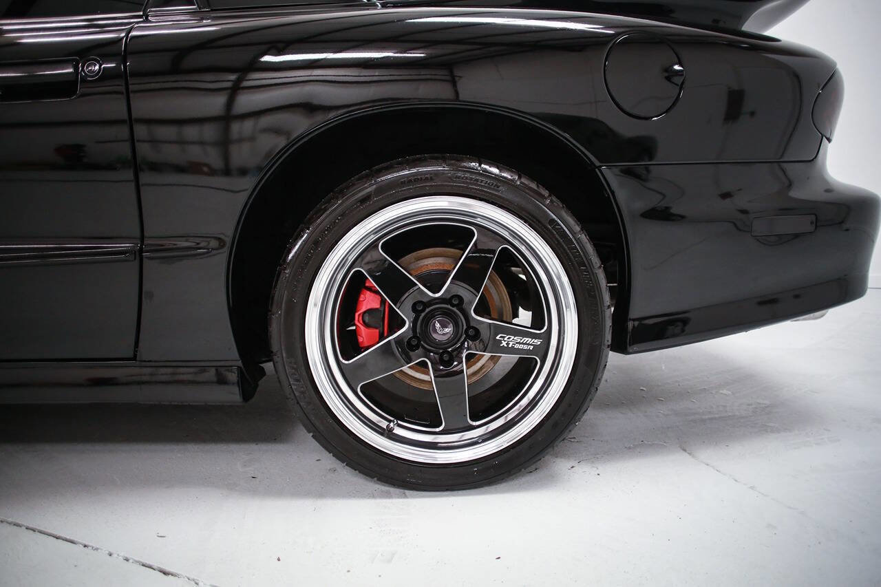 Used 2001 Pontiac Firebird Formula w/ Protection Group image 29