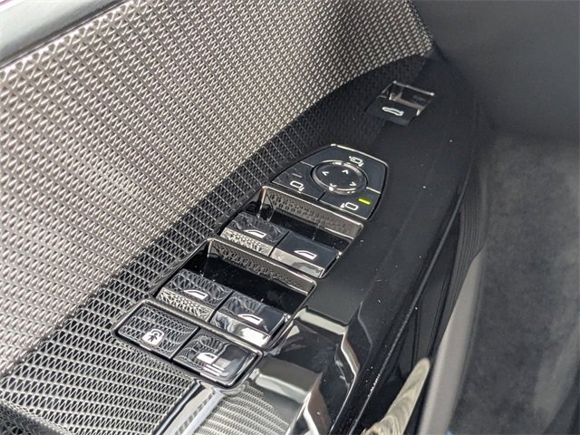 New 2025 BMW 740i image 27