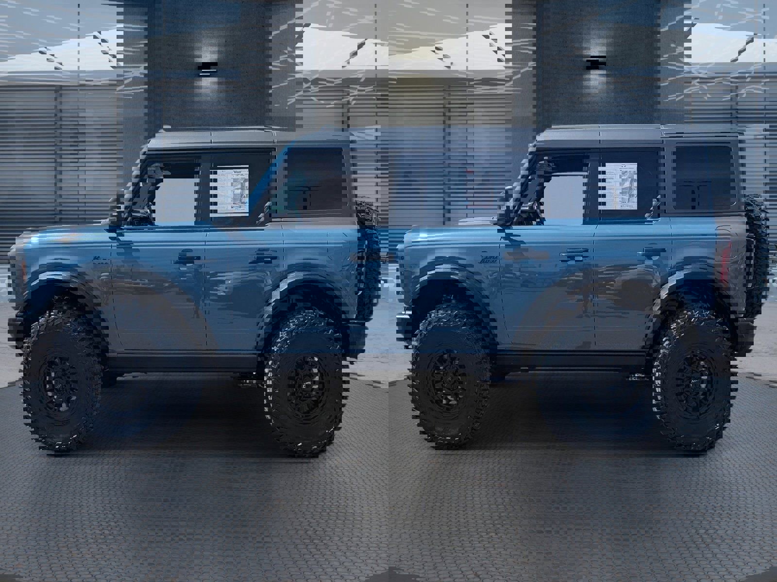 Used 2023 Ford Bronco Badlands AWD/4WD image 6