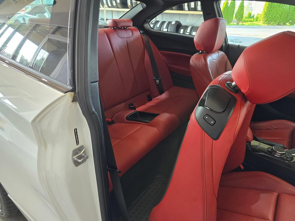 Used 2016 BMW M235i Coupe RWD image 29