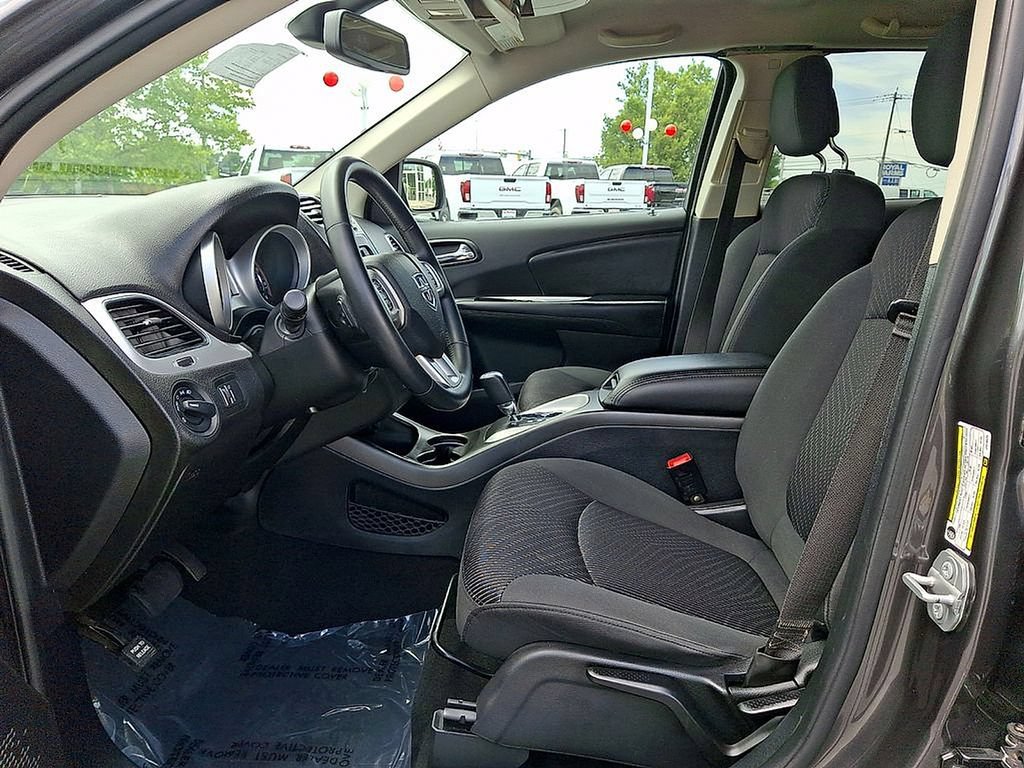 Used 2018 Dodge Journey SE w/ Popular Equipment Group FWD image 13