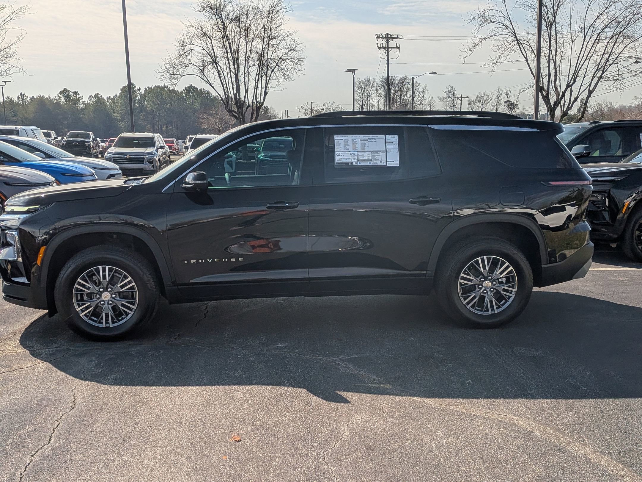 New 2026 Chevrolet Traverse LT w/ Enhanced Driving Package FWD image 5