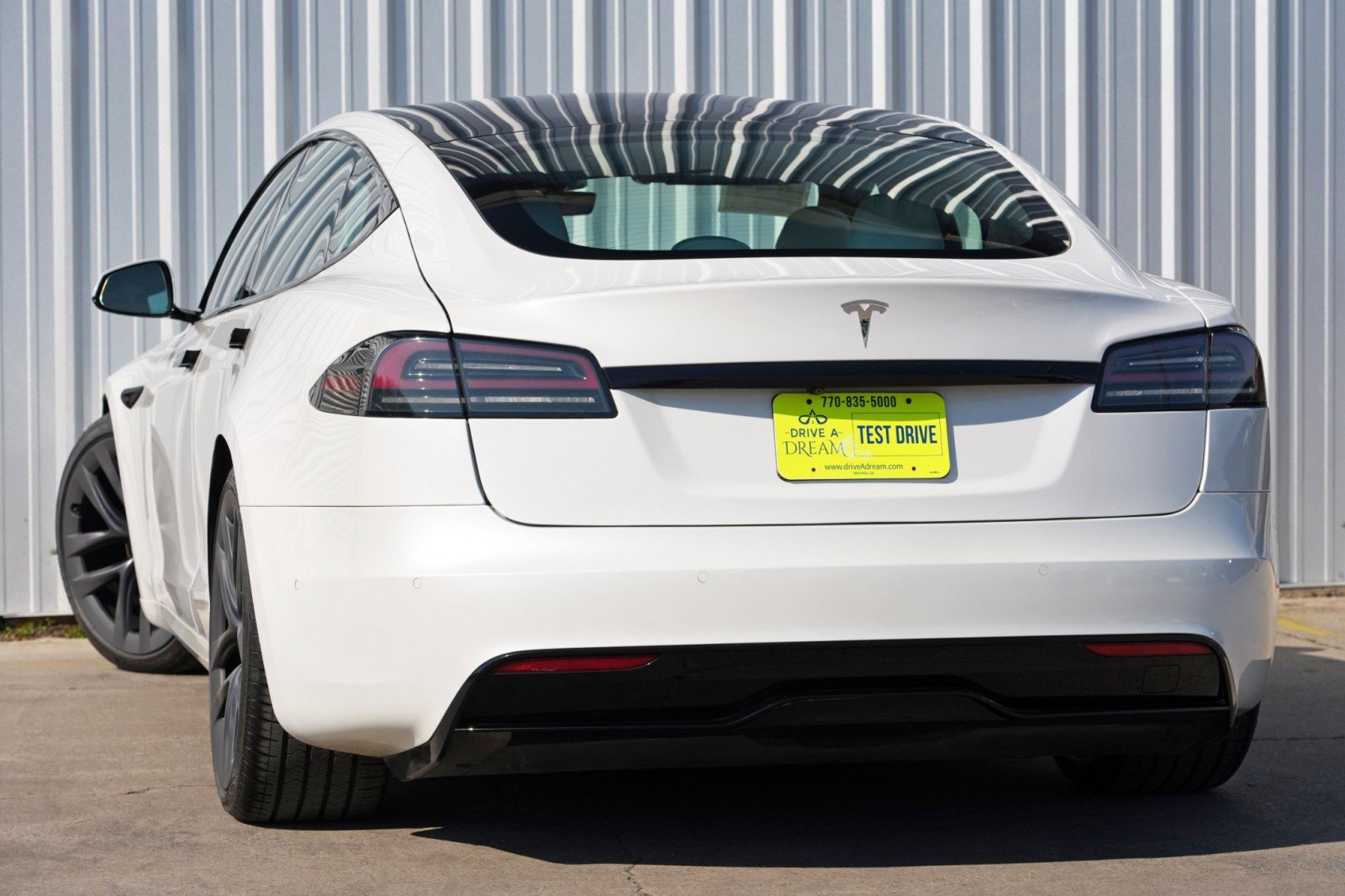 Used 2022 Tesla Model S image 6