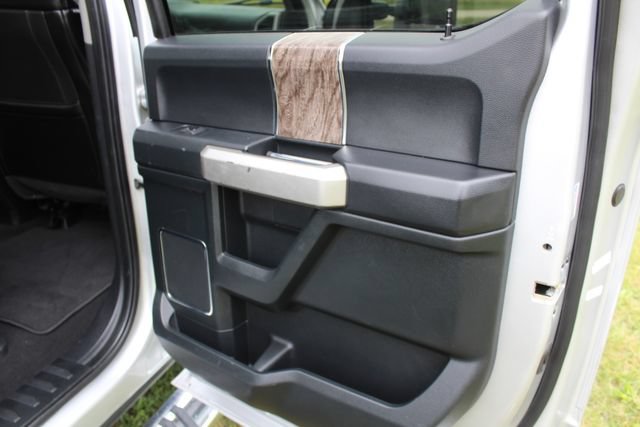 Used 2019 Ford F250 Lariat w/ Lariat Ultimate Package AWD/4WD image 24